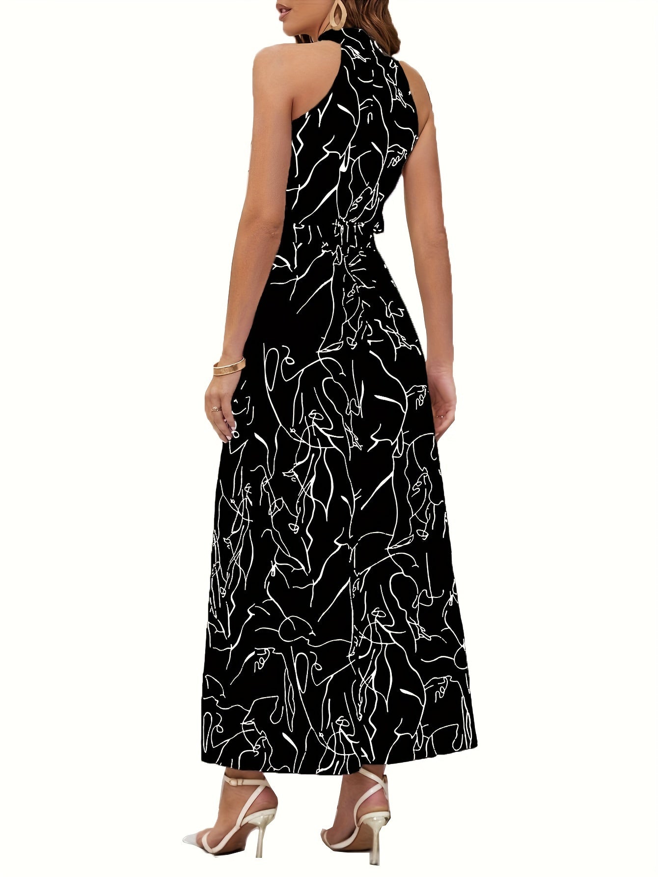 VeraStyle Artistic Halter-Neck Maxi Dress in Light Fabric